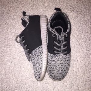 Black and White Tennis Shoes